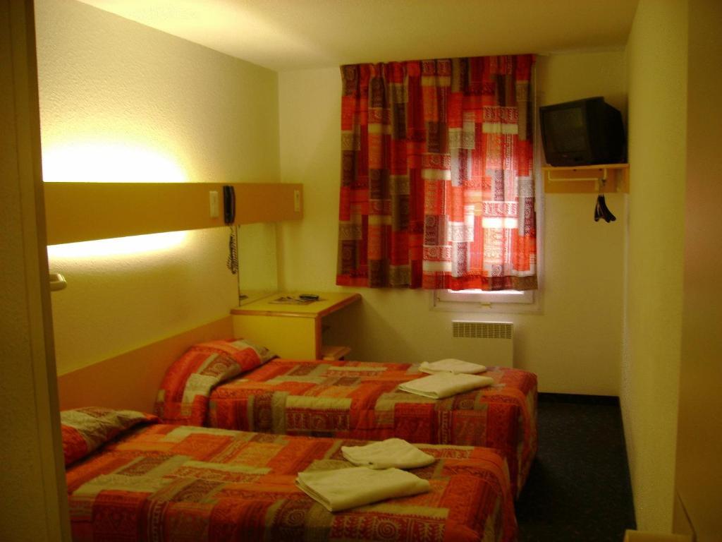 Quick Palace Paris Sud Hotel Сан-Мишел-сюр-Орж Екстериор снимка